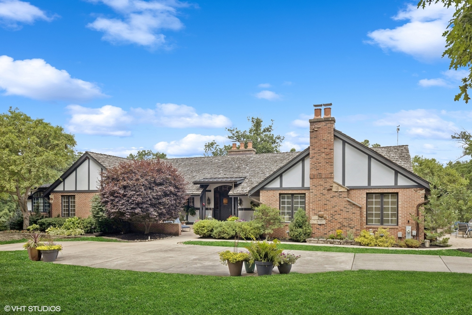 1030 CRESCENT Boulevard, Glen Ellyn, IL 60137
