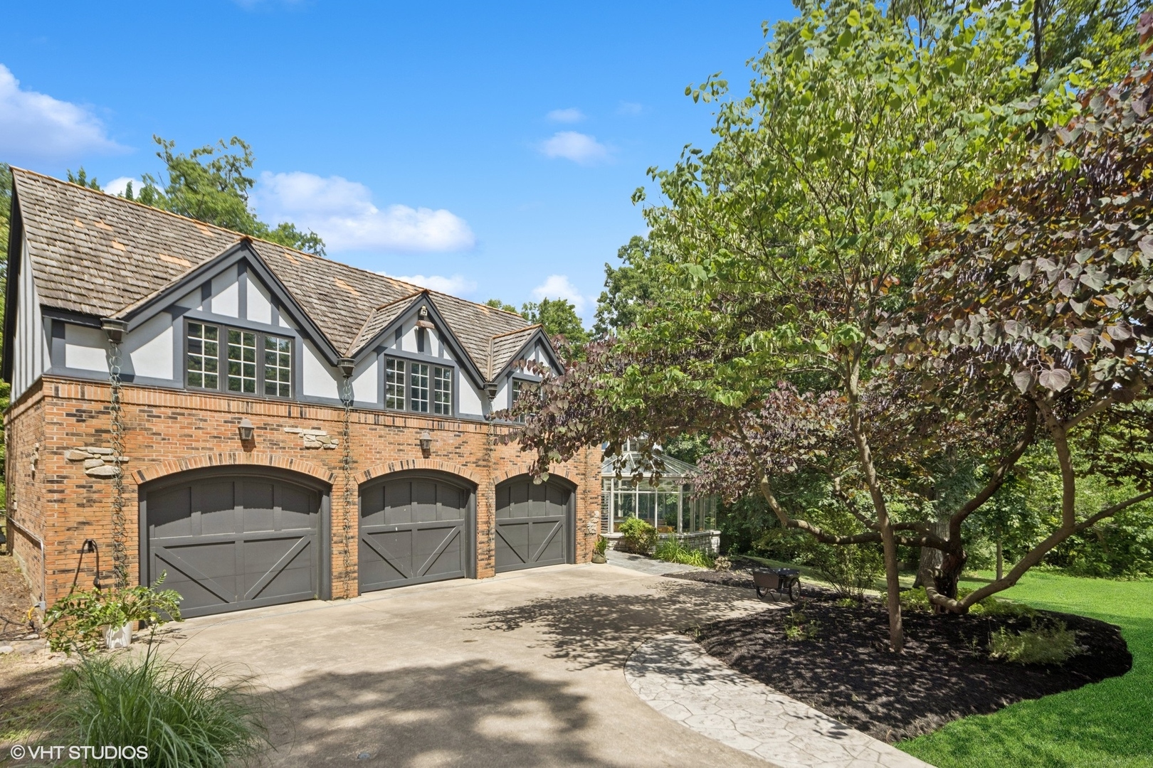 1030 CRESCENT Boulevard, Glen Ellyn, IL 60137