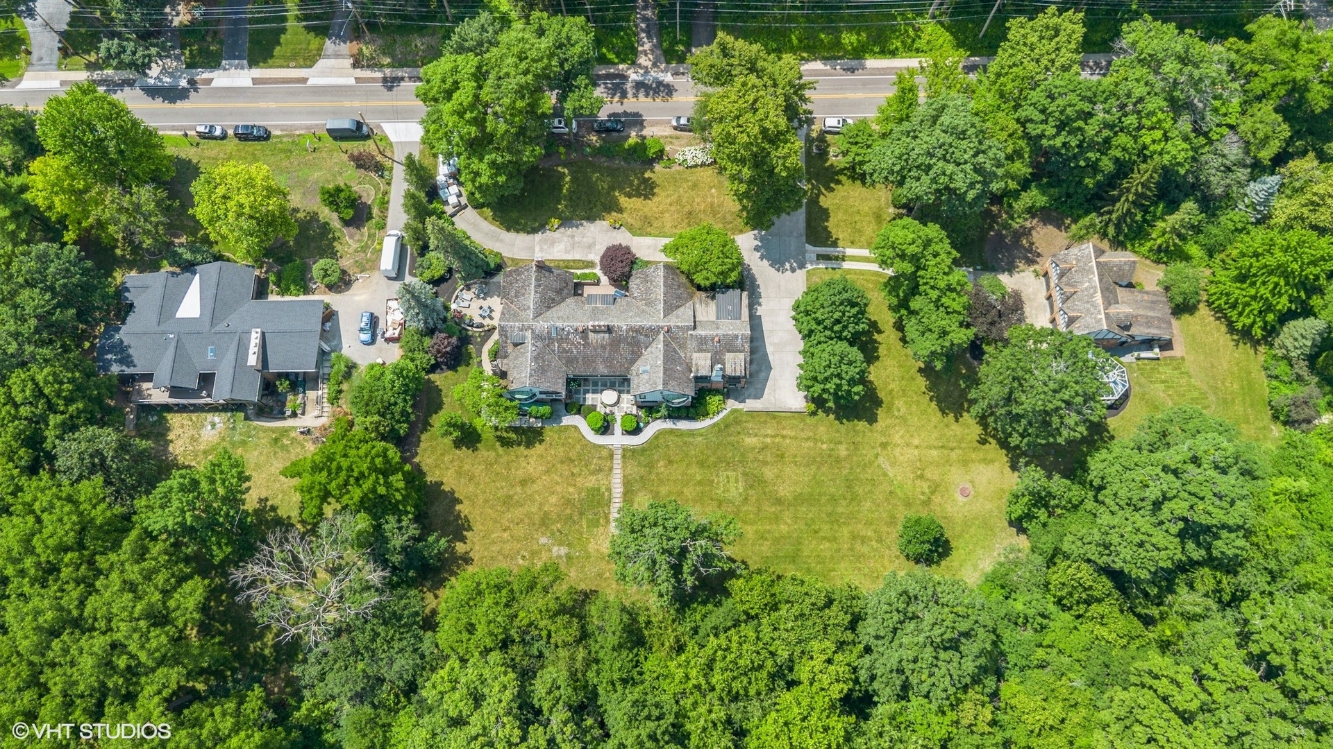 1030 CRESCENT Boulevard, Glen Ellyn, IL 60137