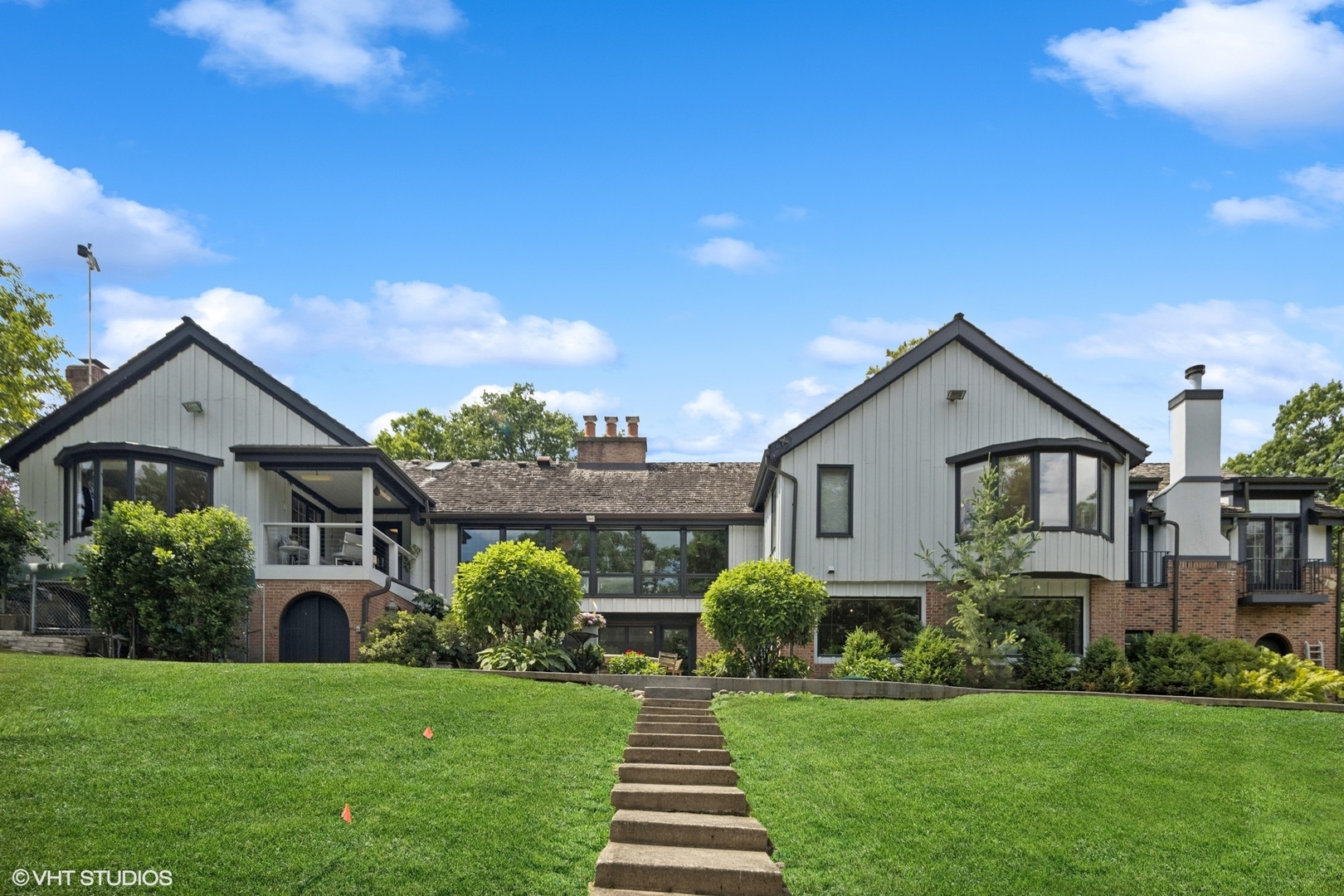 1030 CRESCENT Boulevard, Glen Ellyn, IL 60137