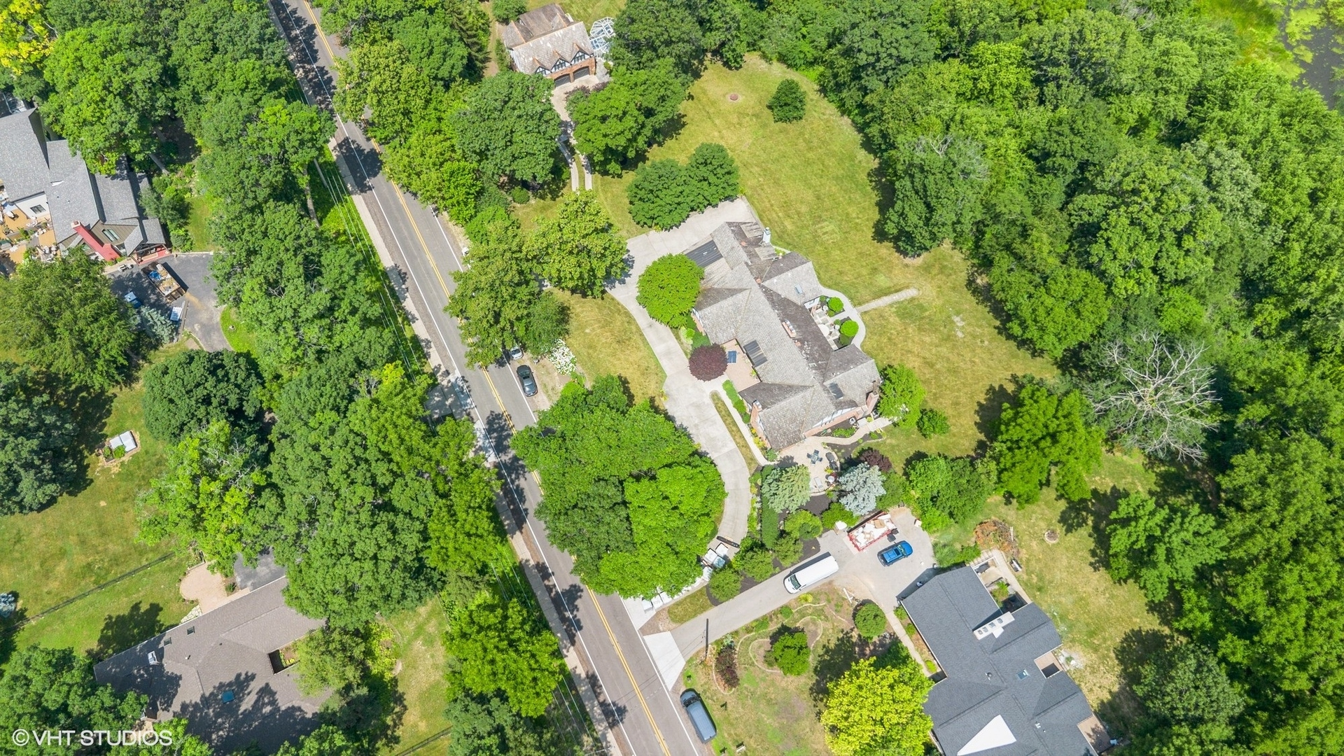 1030 CRESCENT Boulevard, Glen Ellyn, IL 60137