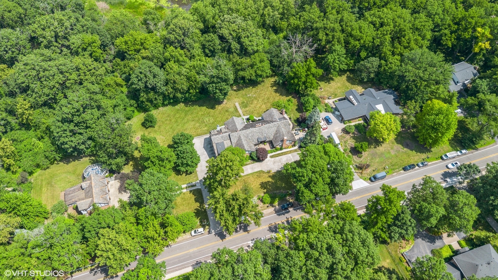 1030 CRESCENT Boulevard, Glen Ellyn, IL 60137