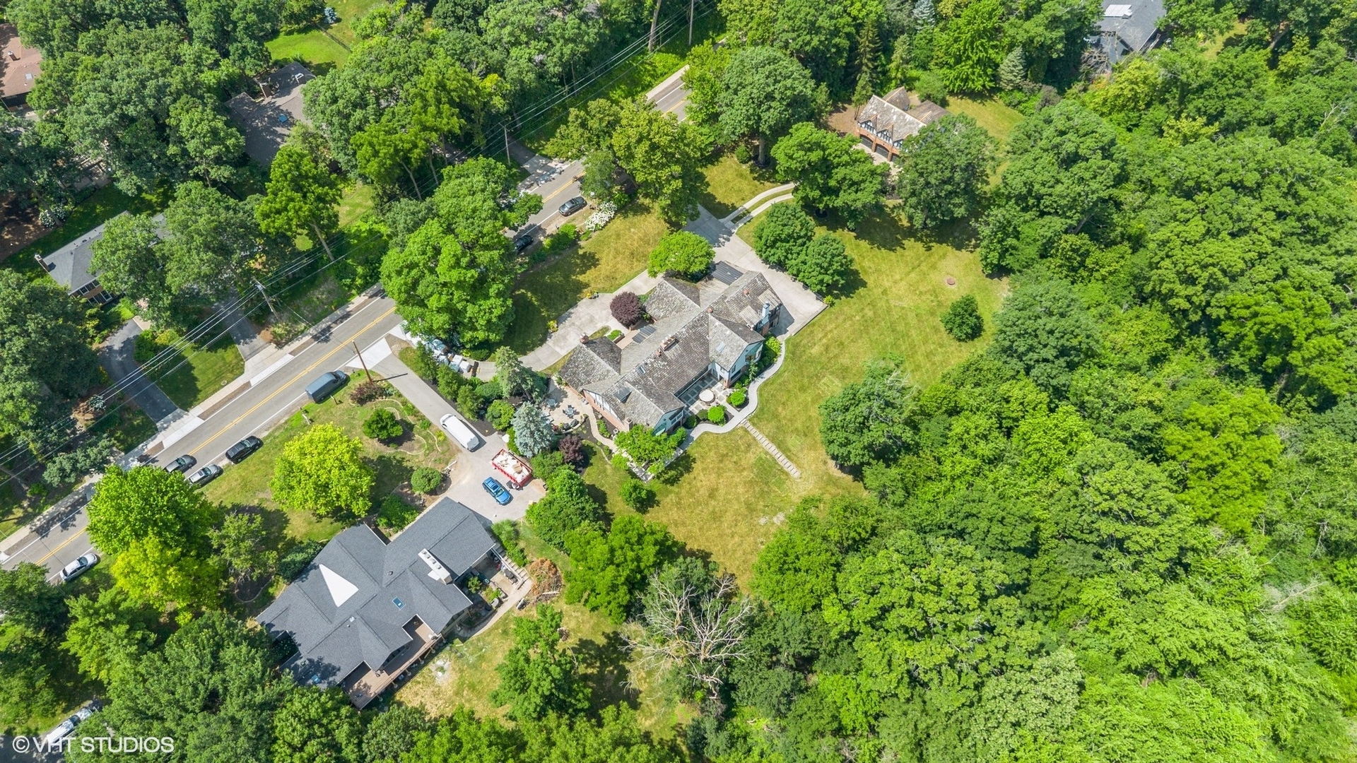 1030 CRESCENT Boulevard, Glen Ellyn, IL 60137