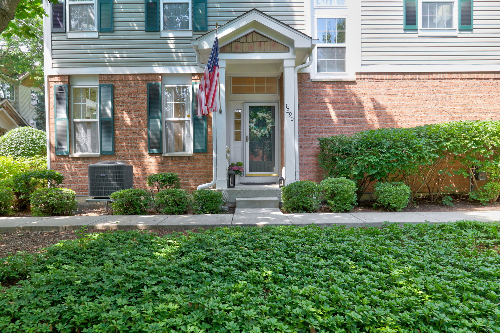 1290 Georgetown Way, Vernon Hills, IL 60061