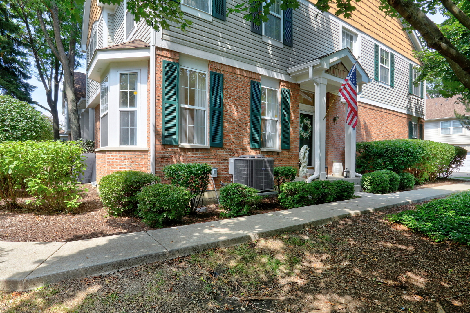 1290 Georgetown Way, Vernon Hills, IL 60061