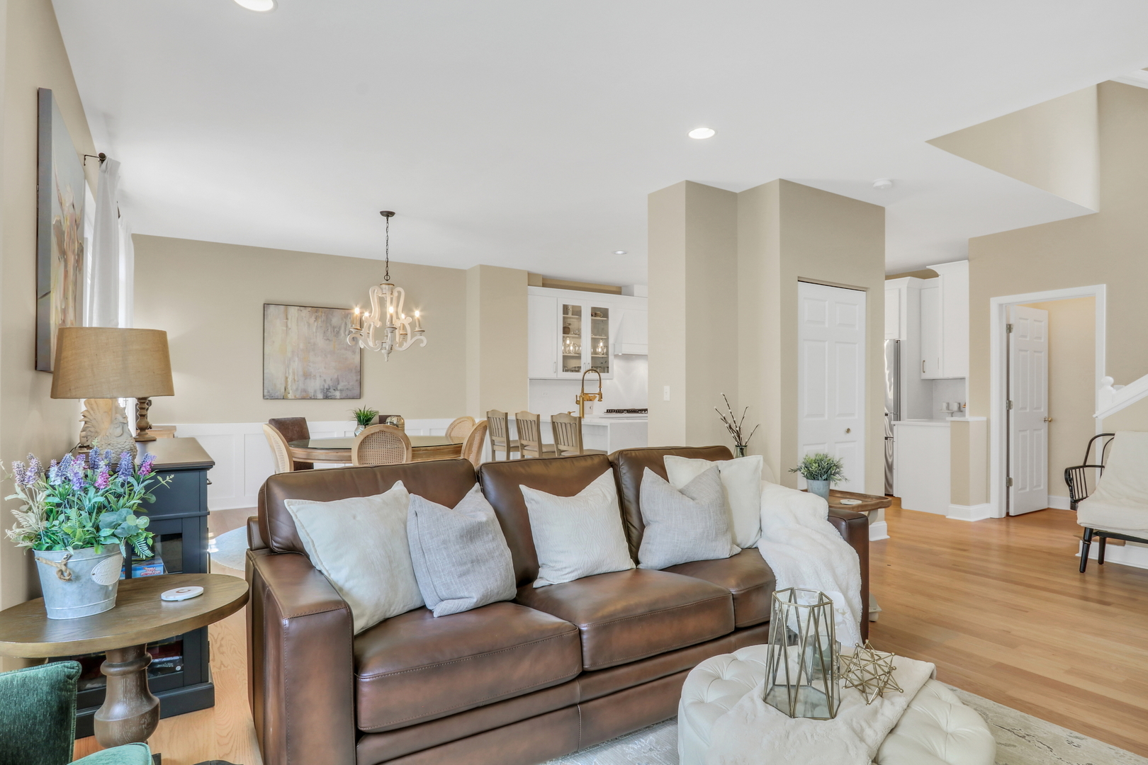 1290 Georgetown Way, Vernon Hills, IL 60061