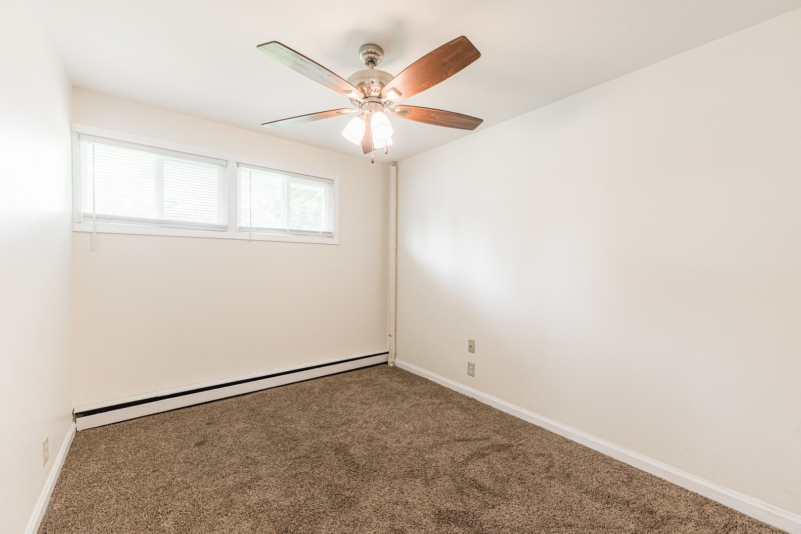 124 Tilton Park Drive, DeKalb, IL 60115