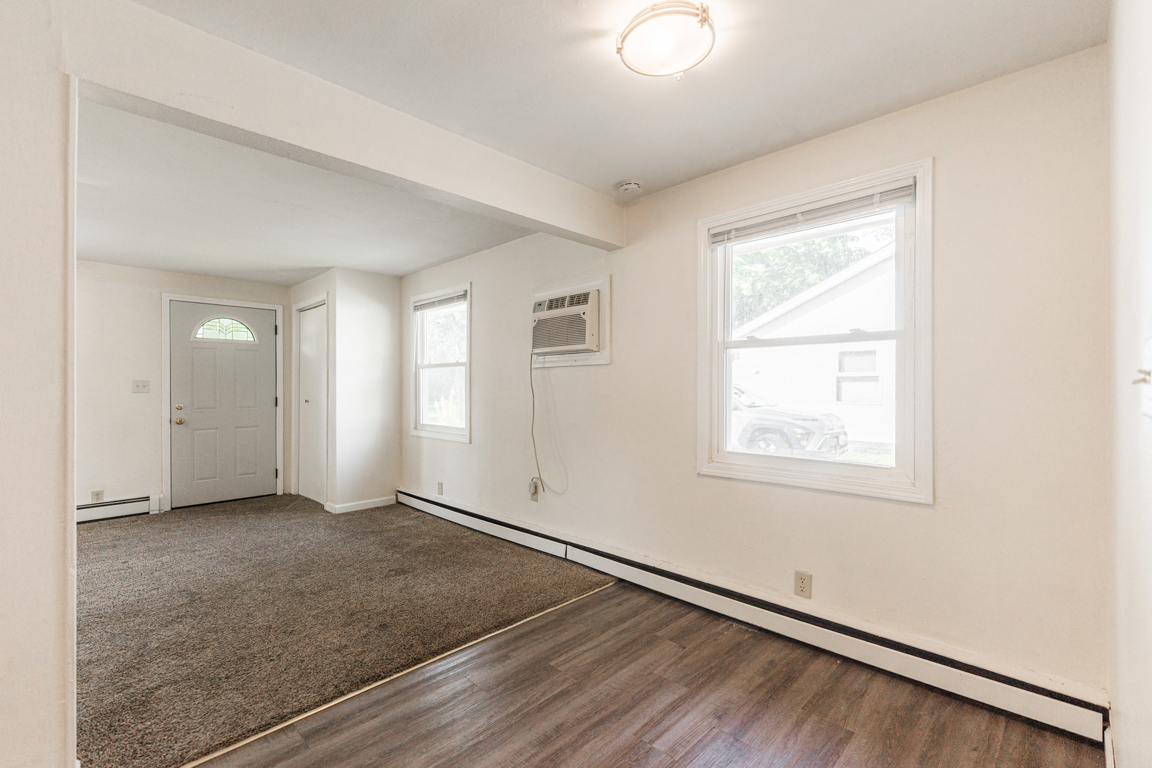 124 Tilton Park Drive, DeKalb, IL 60115