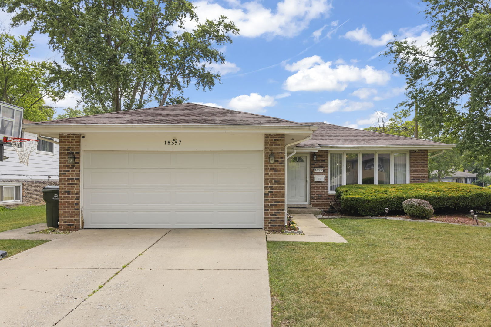 18357 Center Avenue, Homewood, IL 60430
