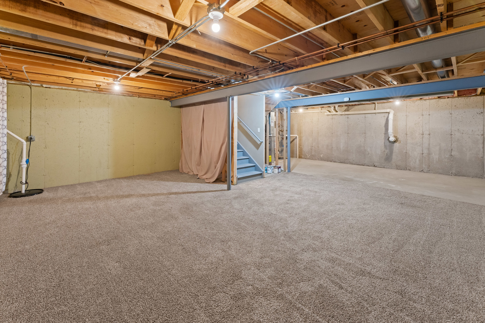 1423 W Remington Lane, Round Lake, IL 60073