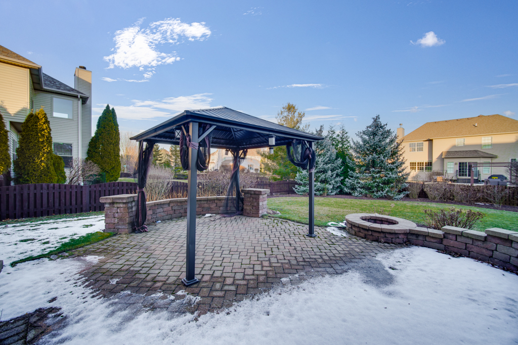 12929 Alpine Way, Plainfield, IL 60585