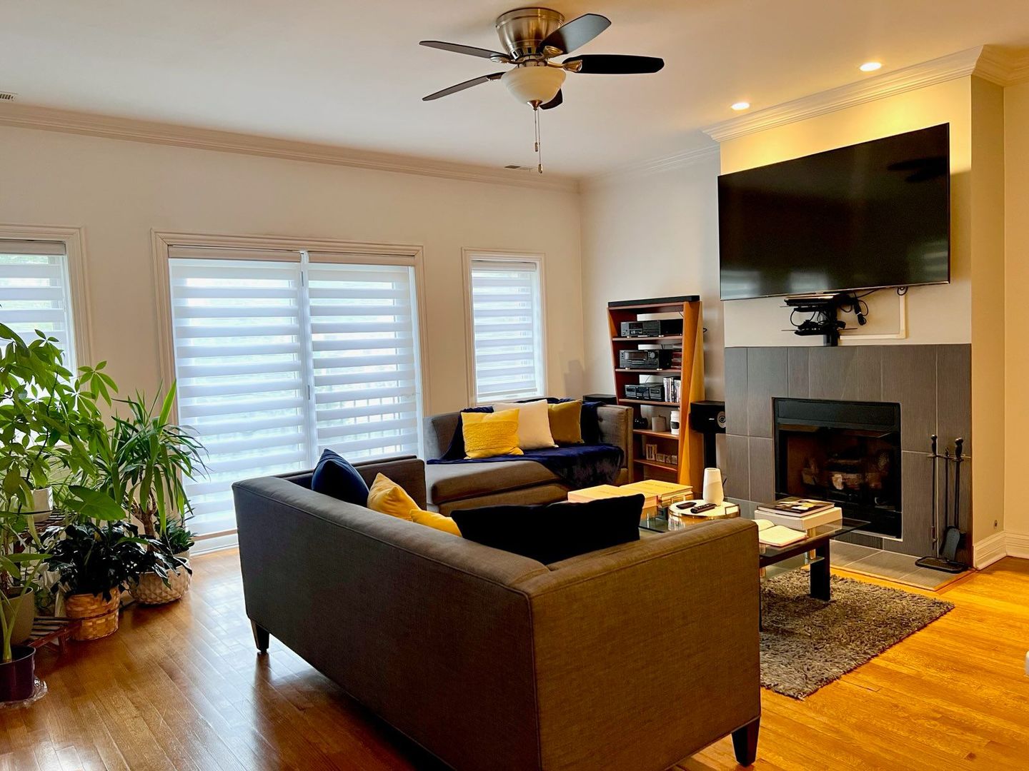 4931 S Prairie Avenue #2, Chicago, IL 60615