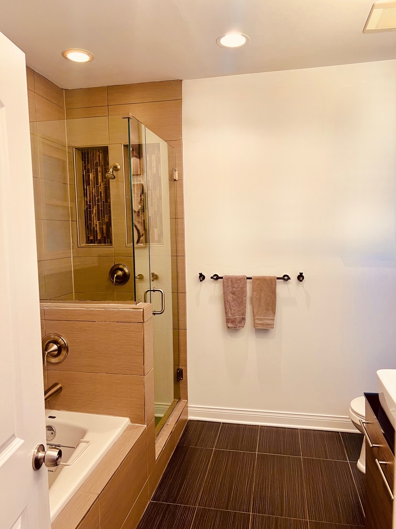 4931 S Prairie Avenue #2, Chicago, IL 60615