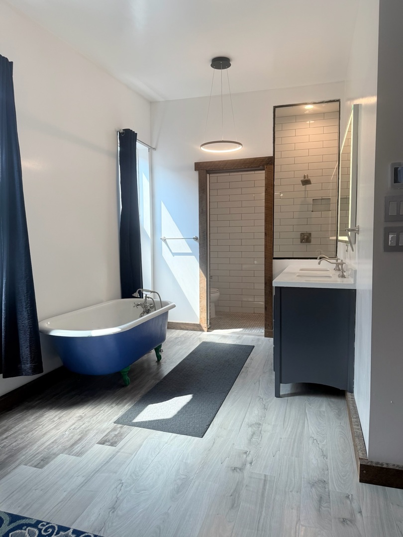 1413 W 16th Street, Chicago, IL 60608