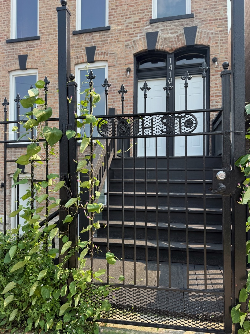 1413 W 16th Street, Chicago, IL 60608