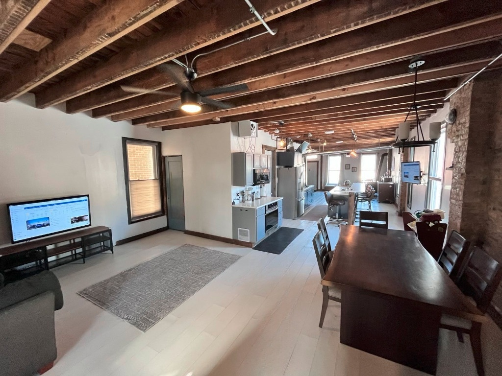 1413 W 16th Street, Chicago, IL 60608