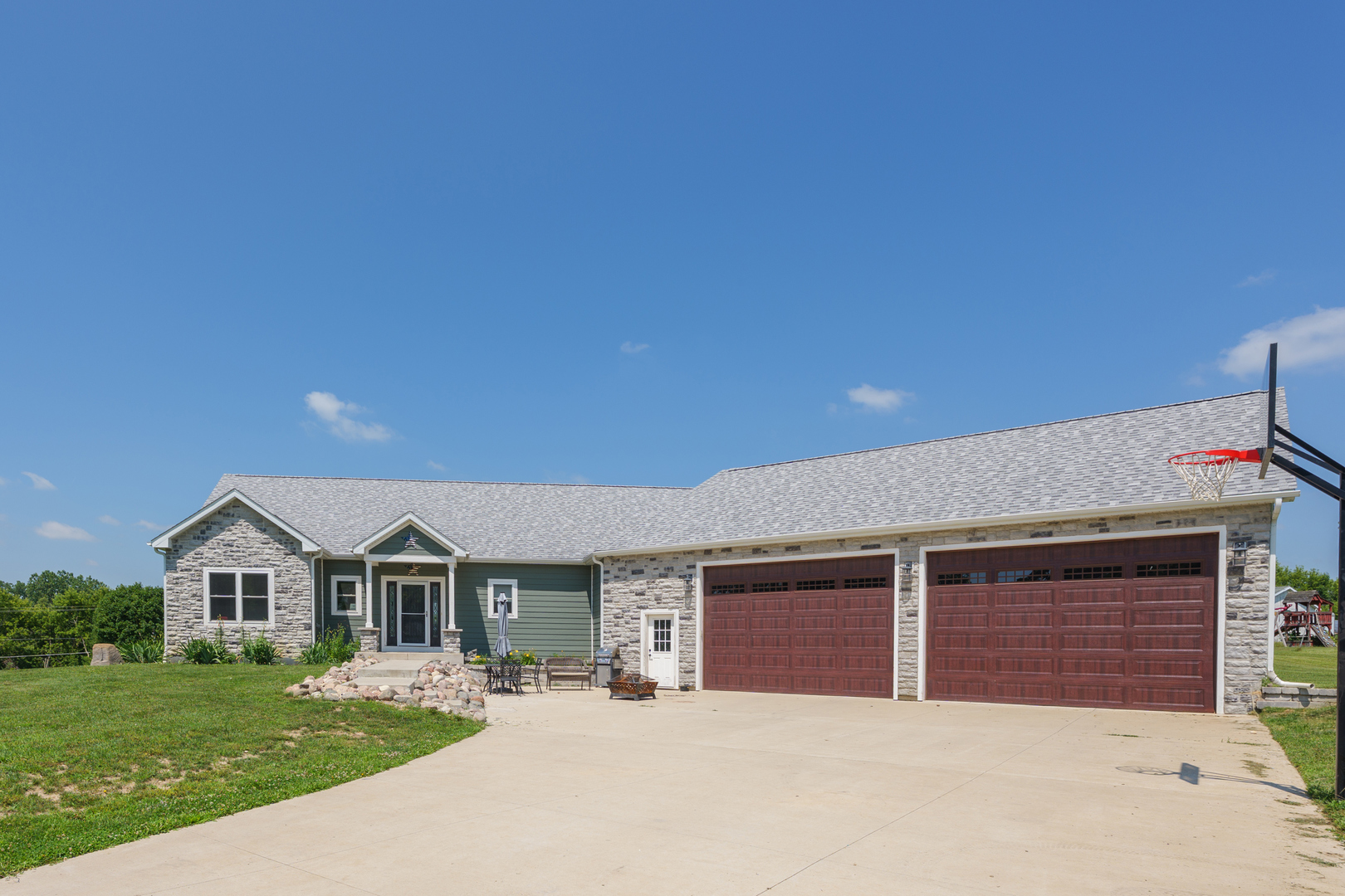 37556 52nd Street, Burlington, WI 53105