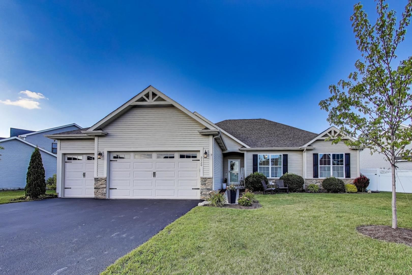 2320 Coventry Circle, Sycamore, IL 60178