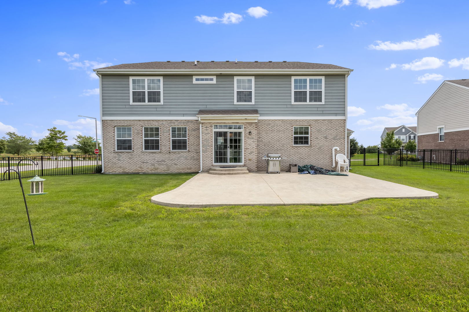 2185 Bristol Park Road, New Lenox, IL 60451