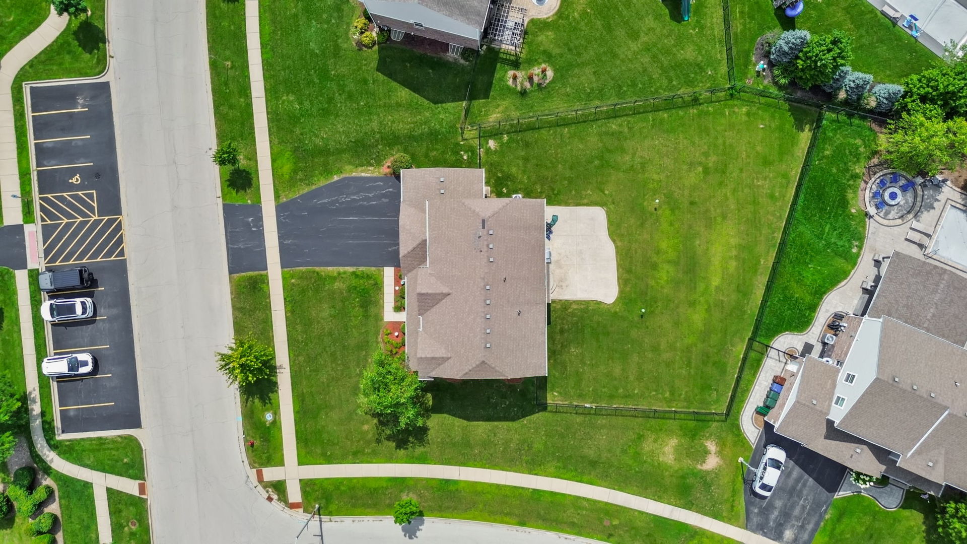 2185 Bristol Park Road, New Lenox, IL 60451
