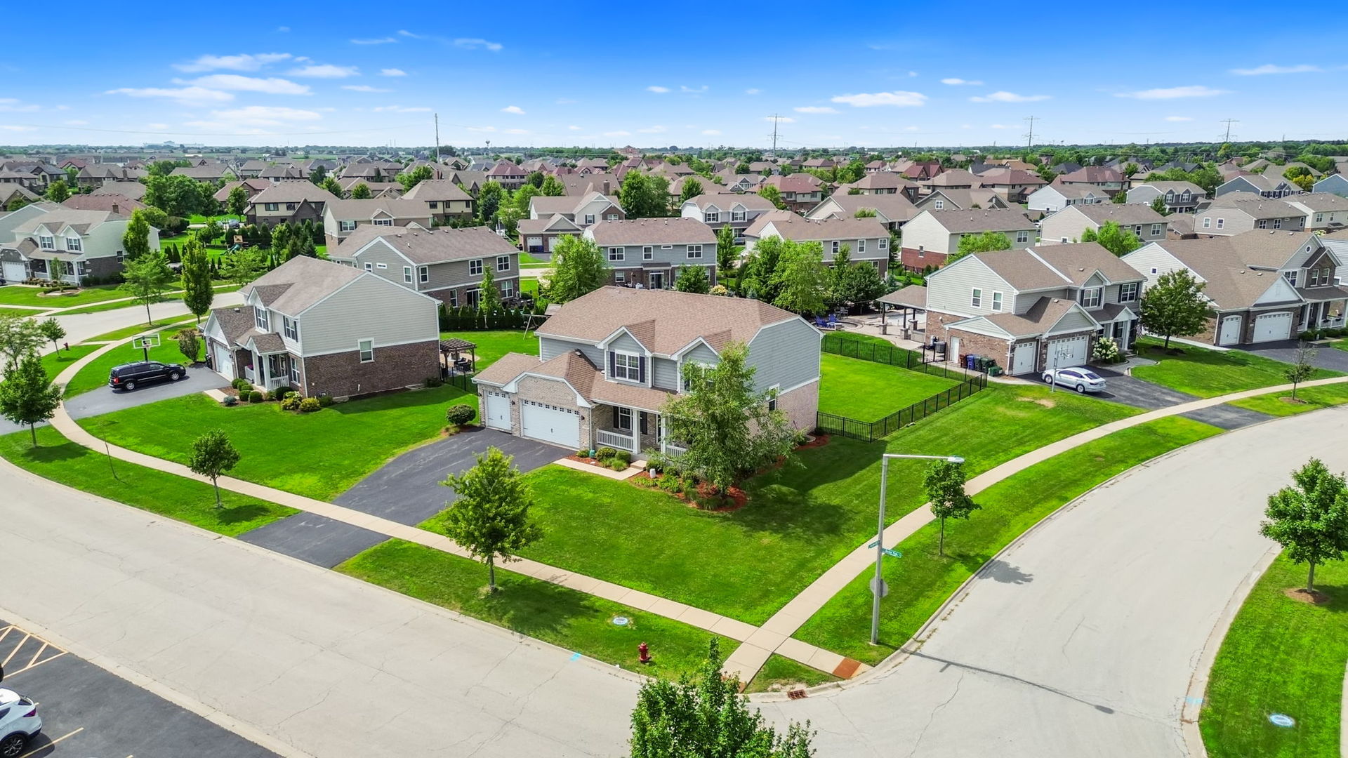 2185 Bristol Park Road, New Lenox, IL 60451