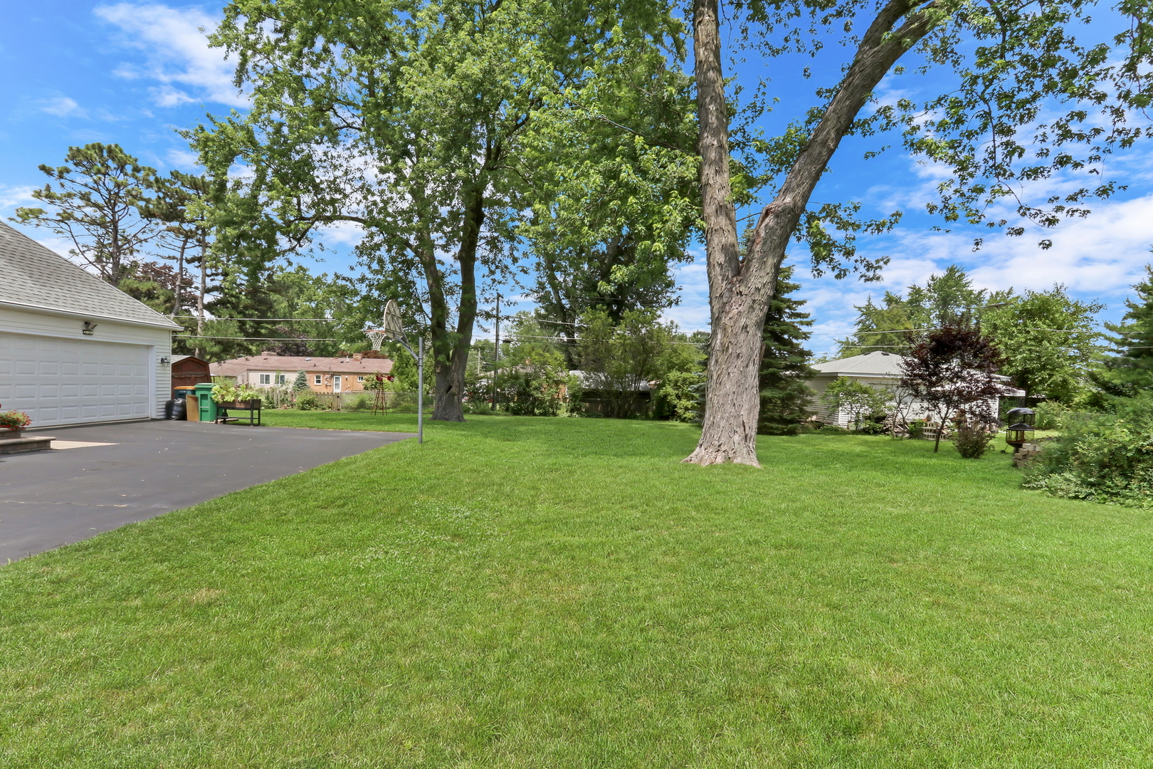 118 Harvey Avenue, Grayslake, IL 60030