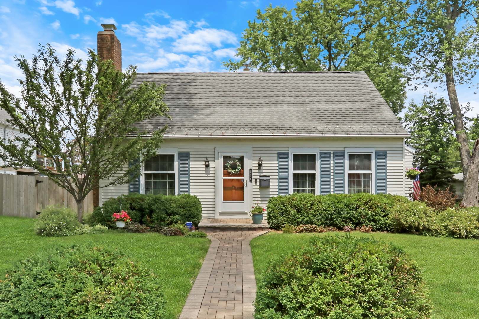 118 Harvey Avenue, Grayslake, IL 60030