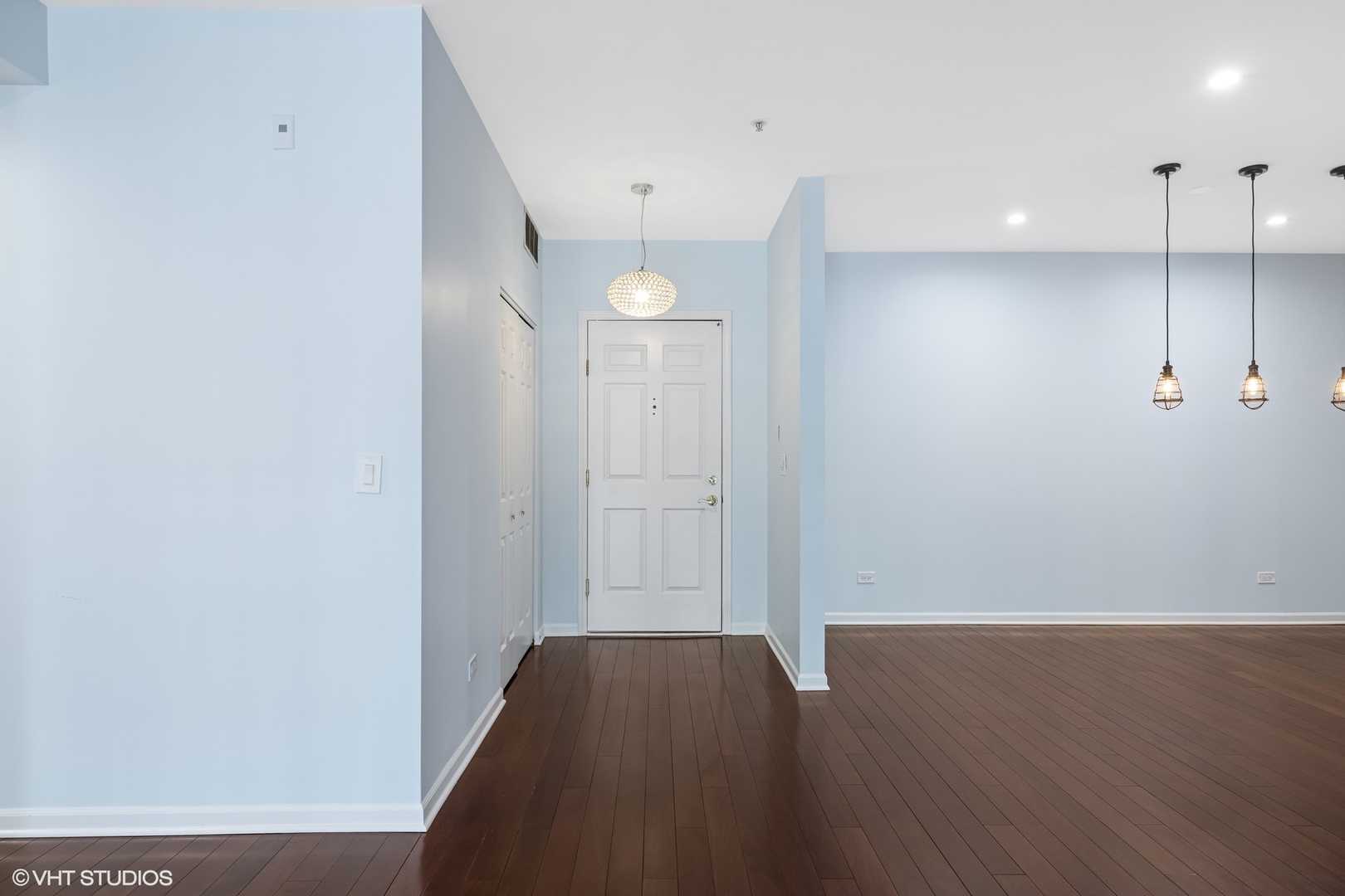 501 Forest Avenue #305, Glen Ellyn, IL 60137