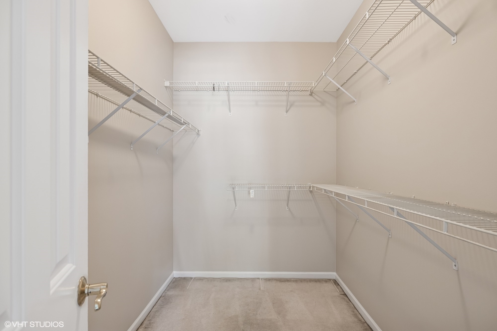 501 Forest Avenue #305, Glen Ellyn, IL 60137