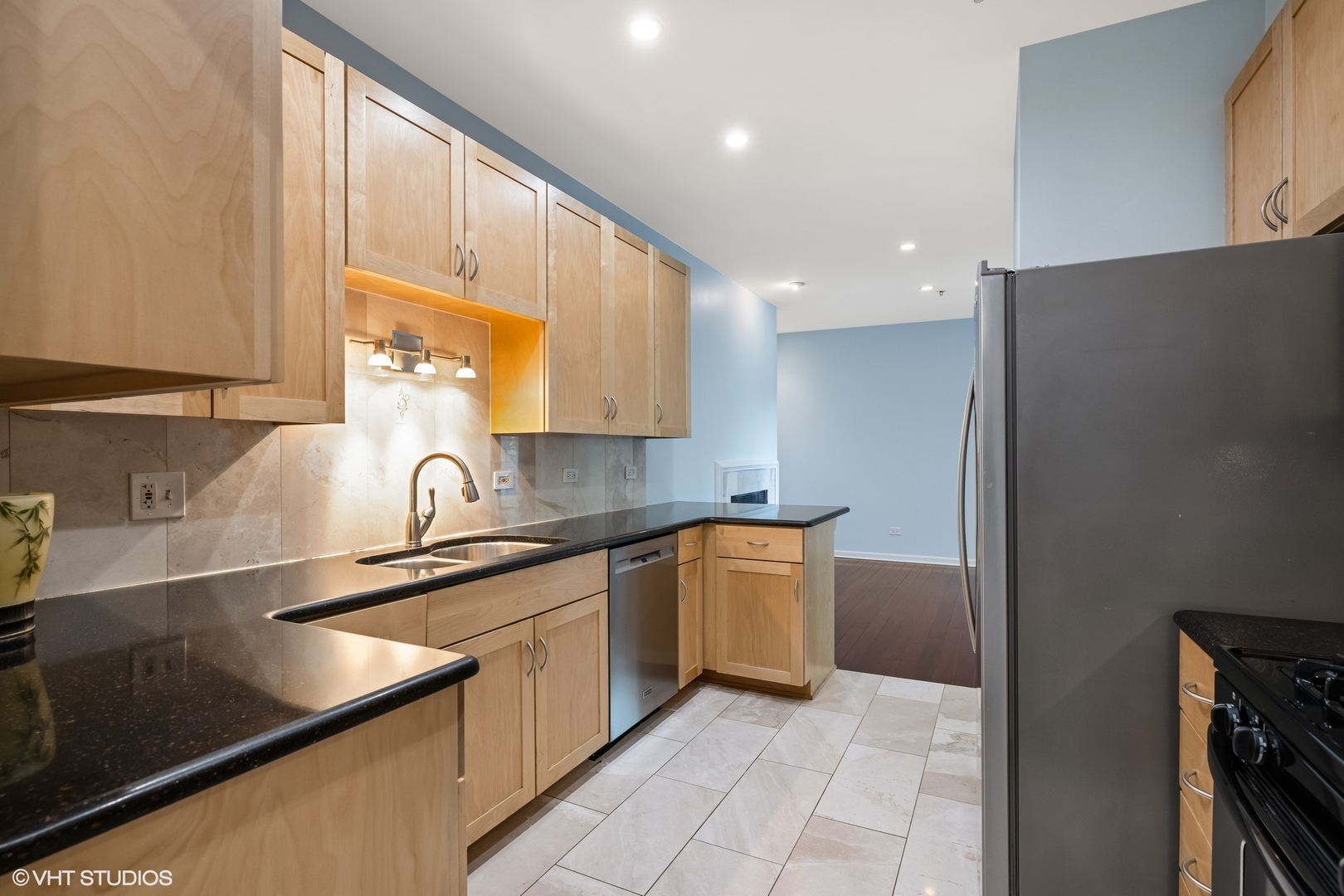 501 Forest Avenue #305, Glen Ellyn, IL 60137