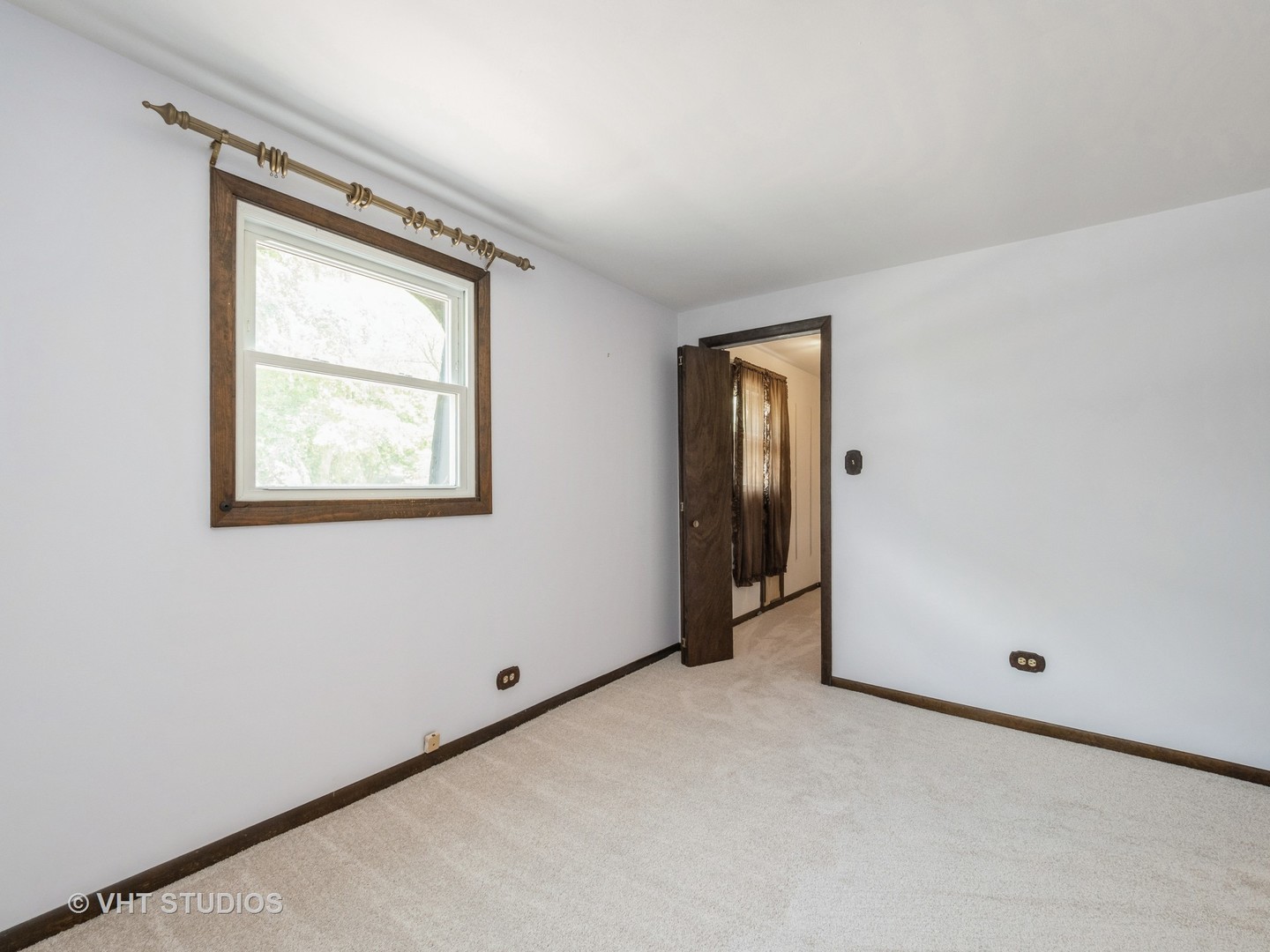 2207 Eastman Street, Rolling Meadows, IL 60008
