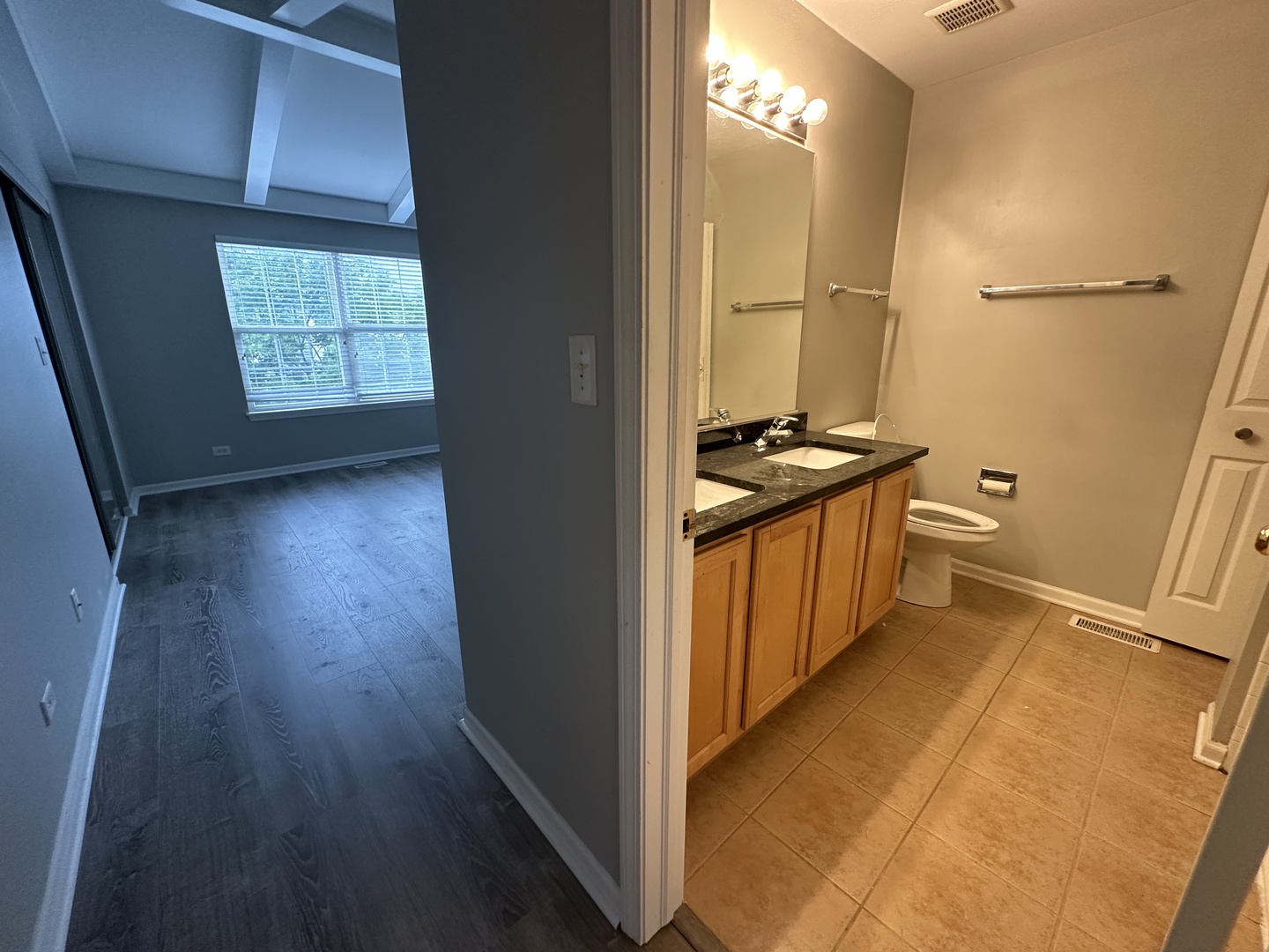 707 Genesee Drive #0, Naperville, IL 60563