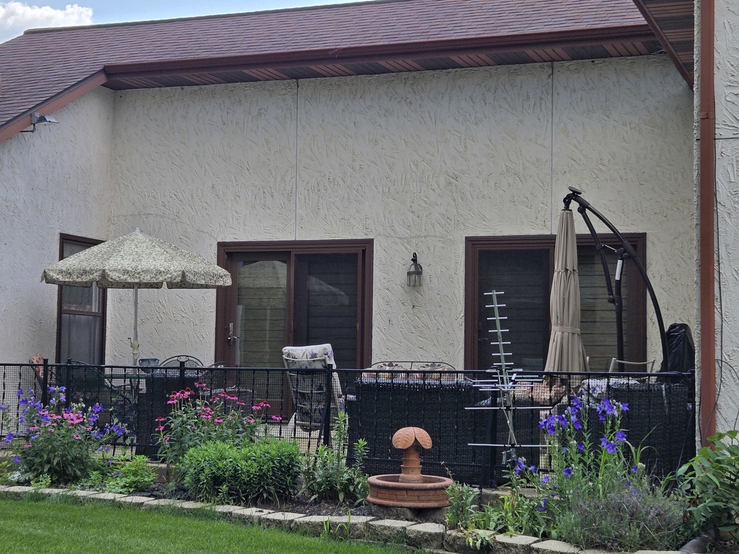 219 Brookside Drive, Elgin, IL 60123
