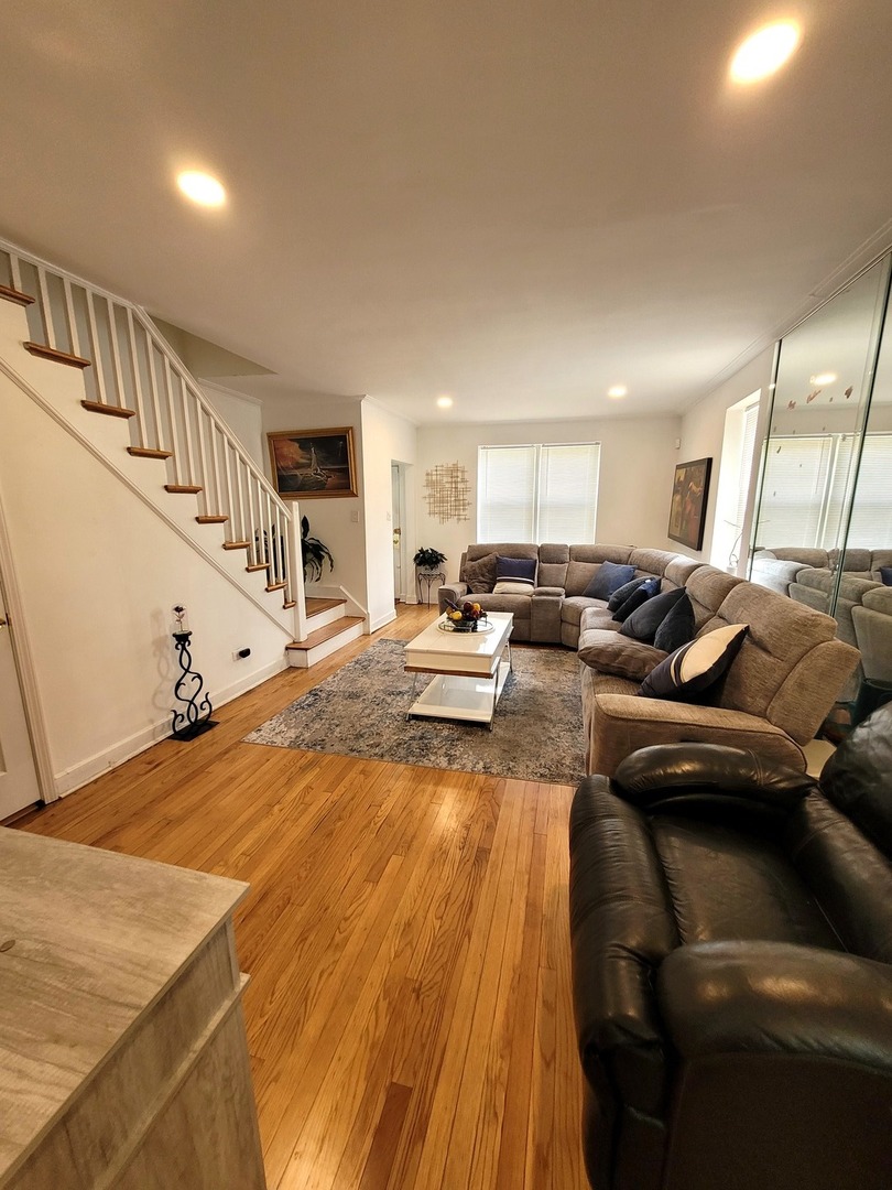 9522 S Vanderpoel Avenue, Chicago, IL 60643