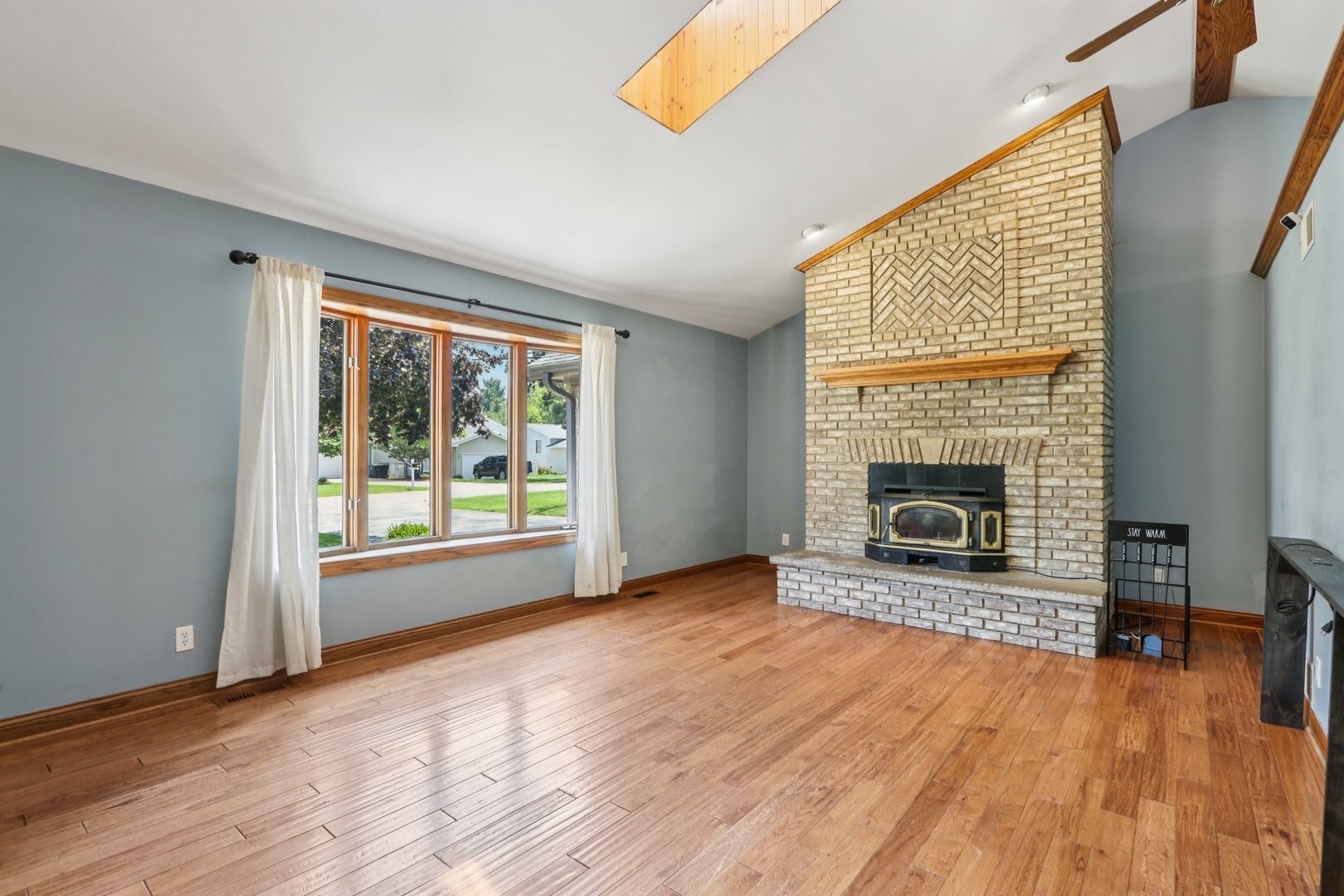 12122 220th Avenue, Bristol, WI 53104