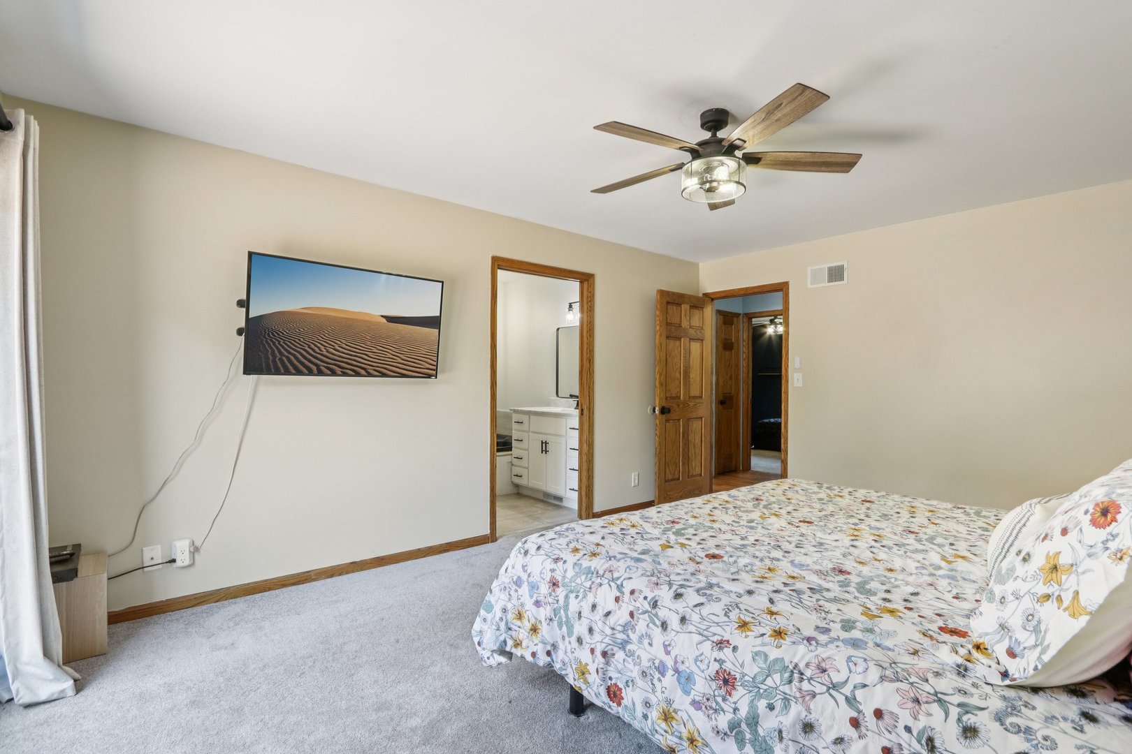12122 220th Avenue, Bristol, WI 53104