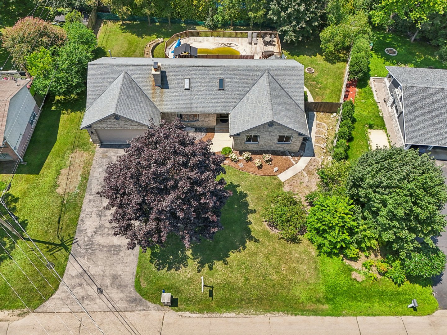 12122 220th Avenue, Bristol, WI 53104
