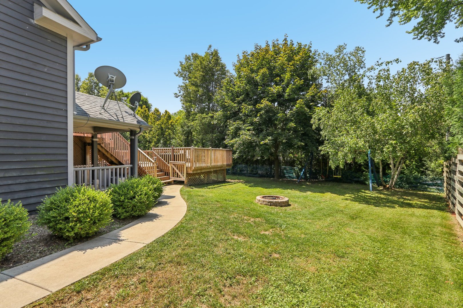12122 220th Avenue, Bristol, WI 53104