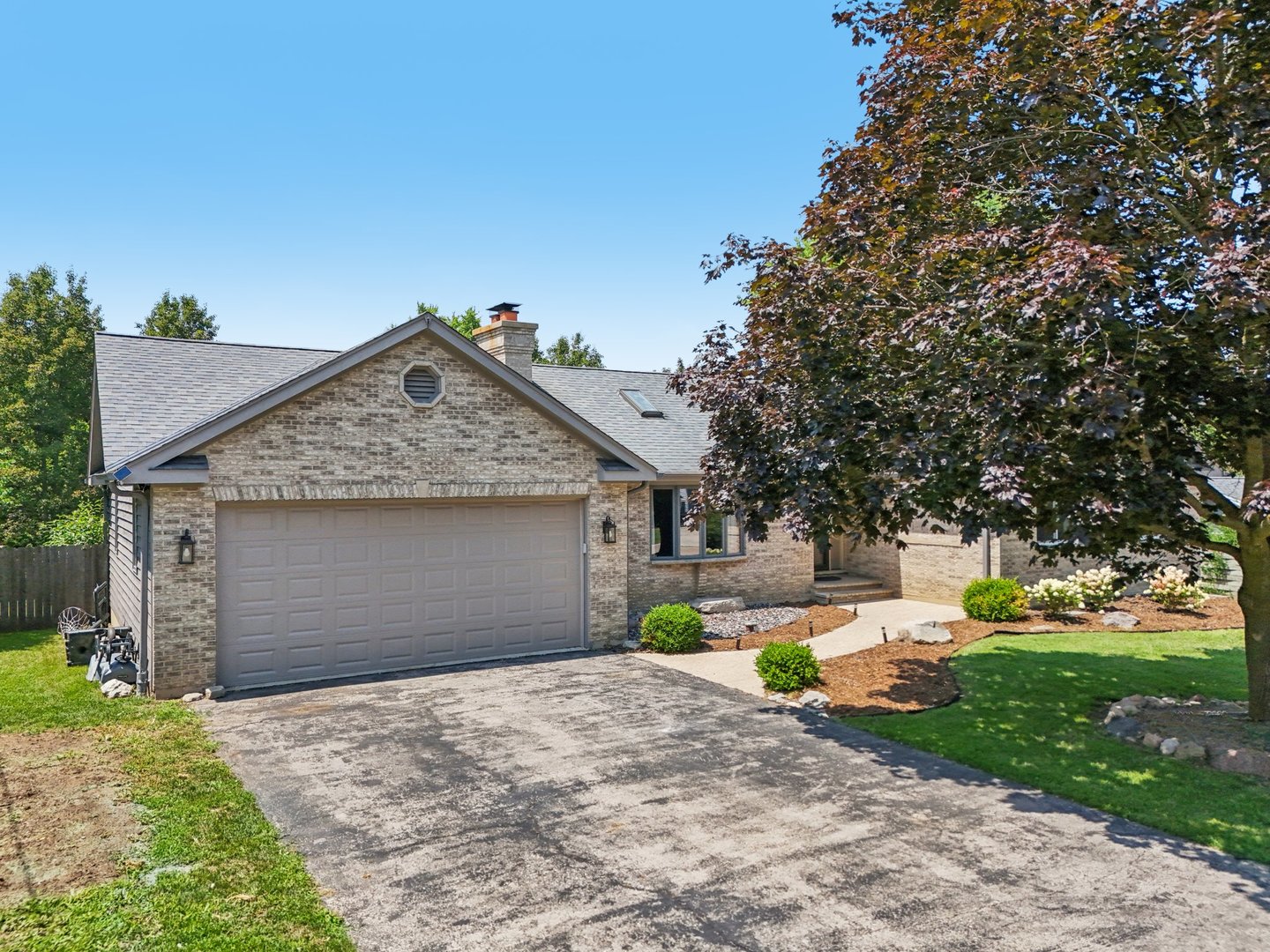 12122 220th Avenue, Bristol, WI 53104