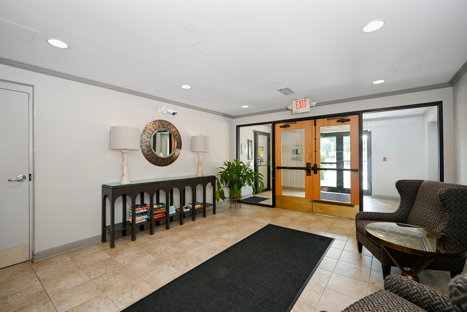 570 Crescent Boulevard #403, Glen Ellyn, IL 60137