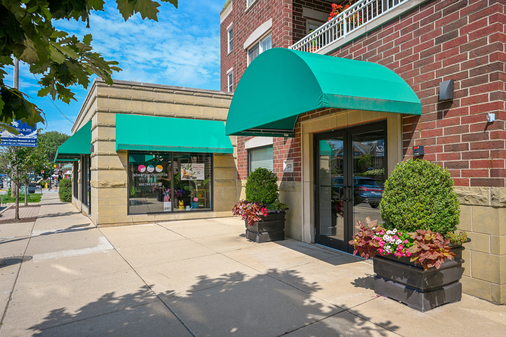570 Crescent Boulevard #403, Glen Ellyn, IL 60137