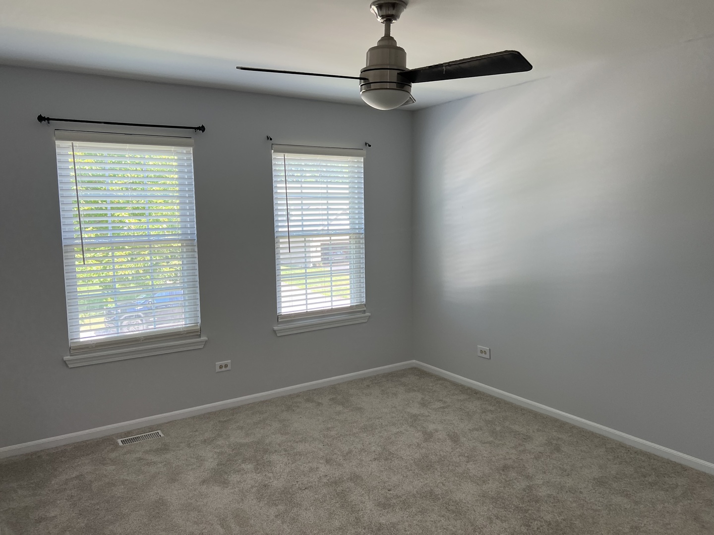 1164 Lakewood Circle, Naperville, IL 60540
