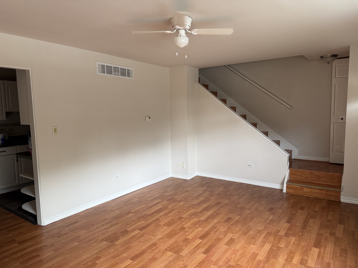 901 Gael Drive #B, Joliet, IL 60435
