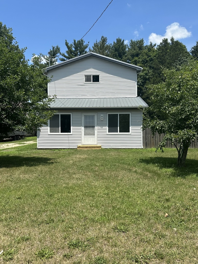405 W Main Street, Essex, IL 60935