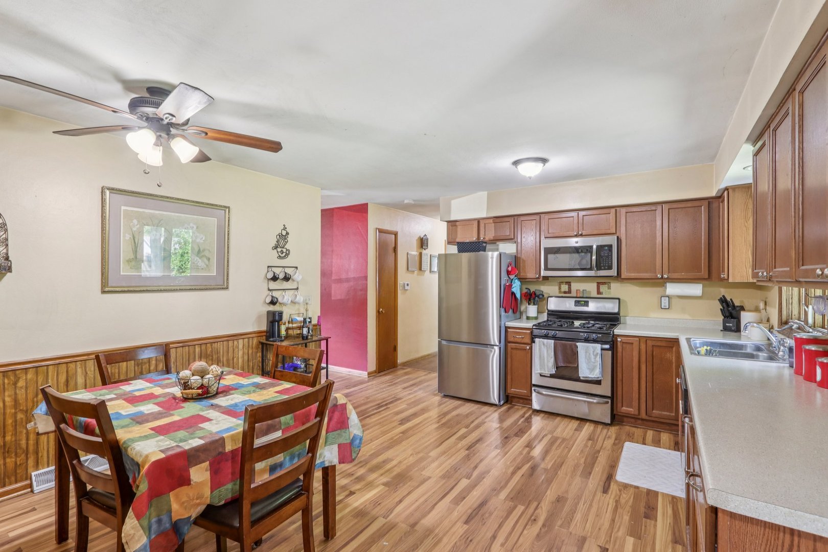 620 E Main Street, Waterford, WI 53185