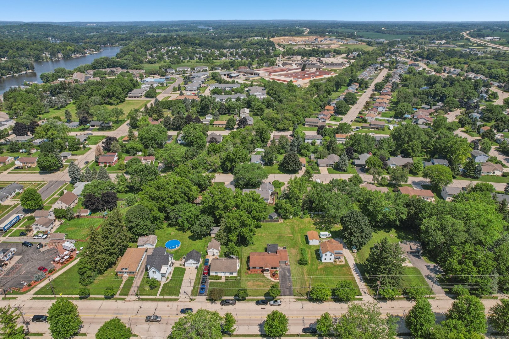 620 E Main Street, Waterford, WI 53185