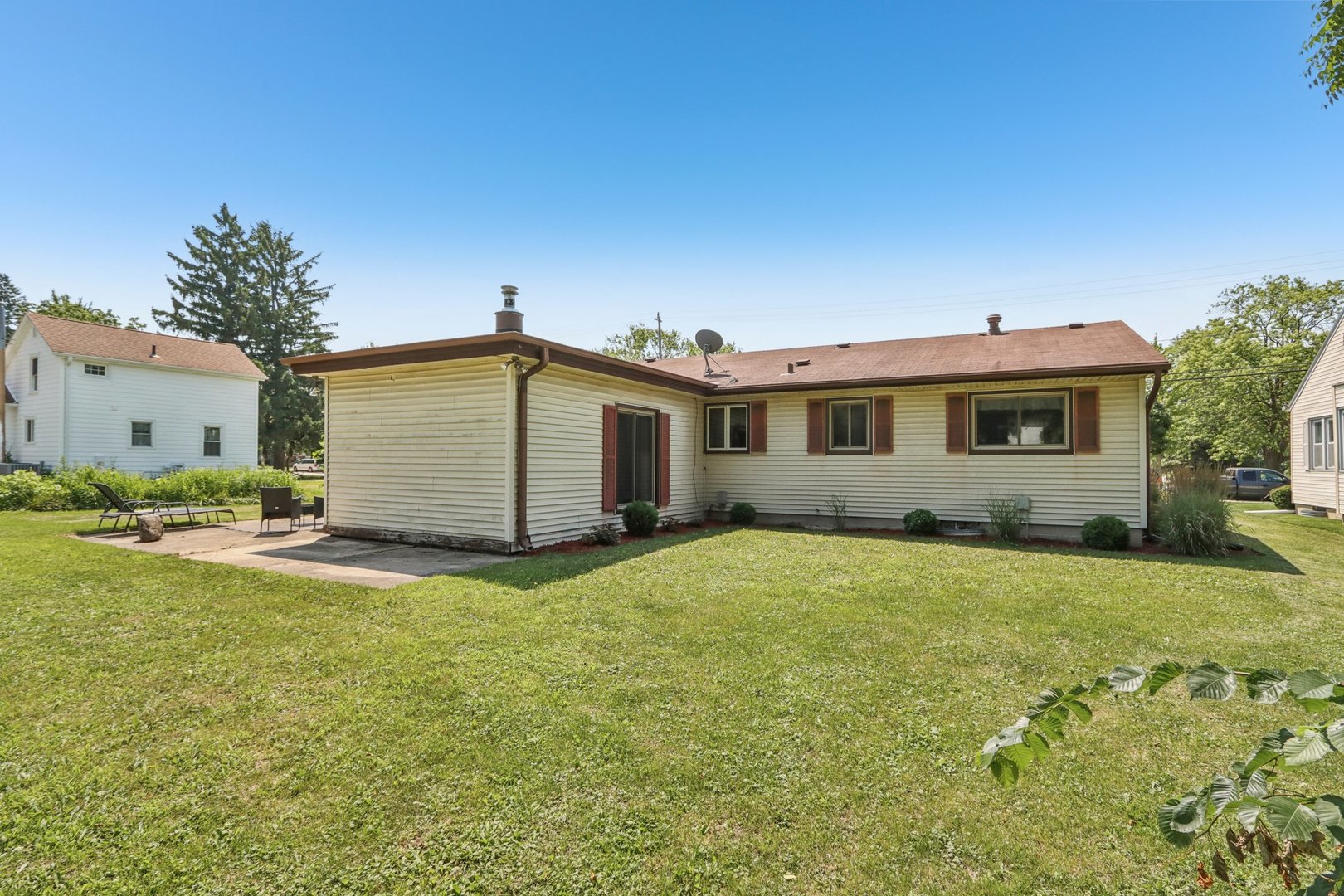 620 E Main Street, Waterford, WI 53185