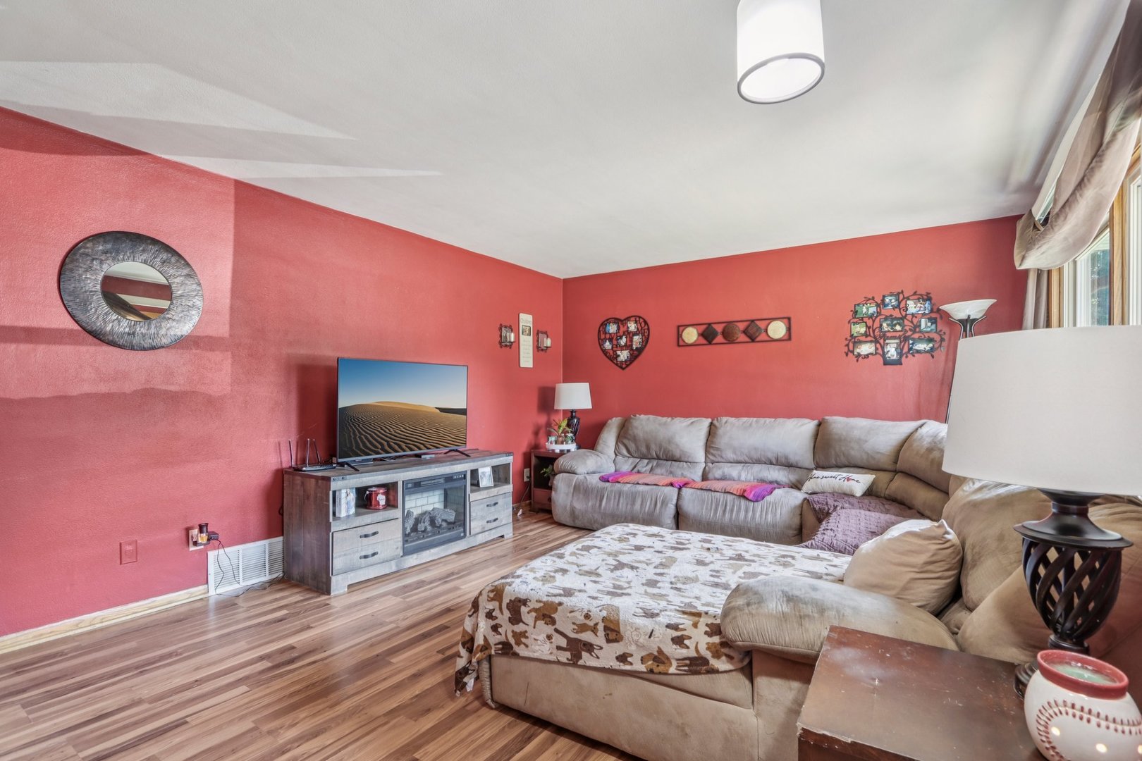 620 E Main Street, Waterford, WI 53185