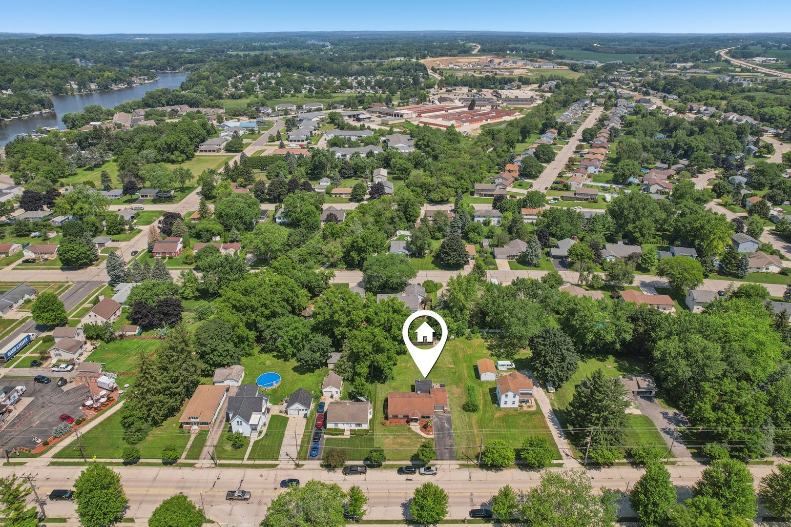 620 E Main Street, Waterford, WI 53185