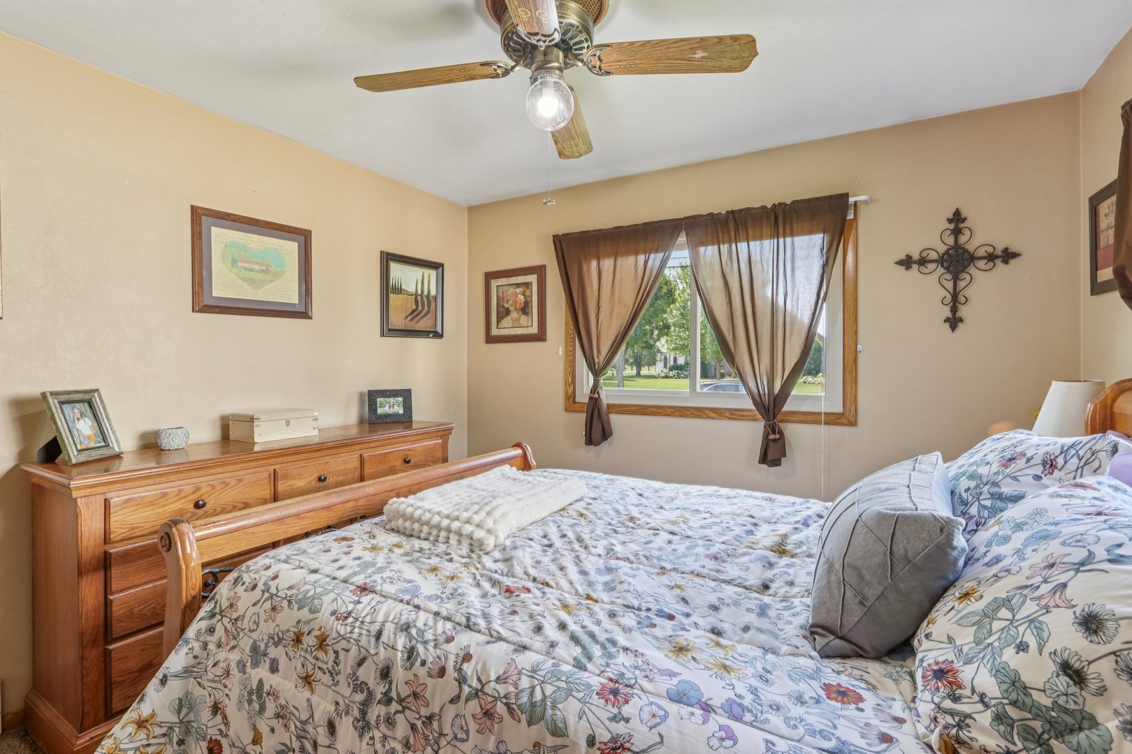 620 E Main Street, Waterford, WI 53185